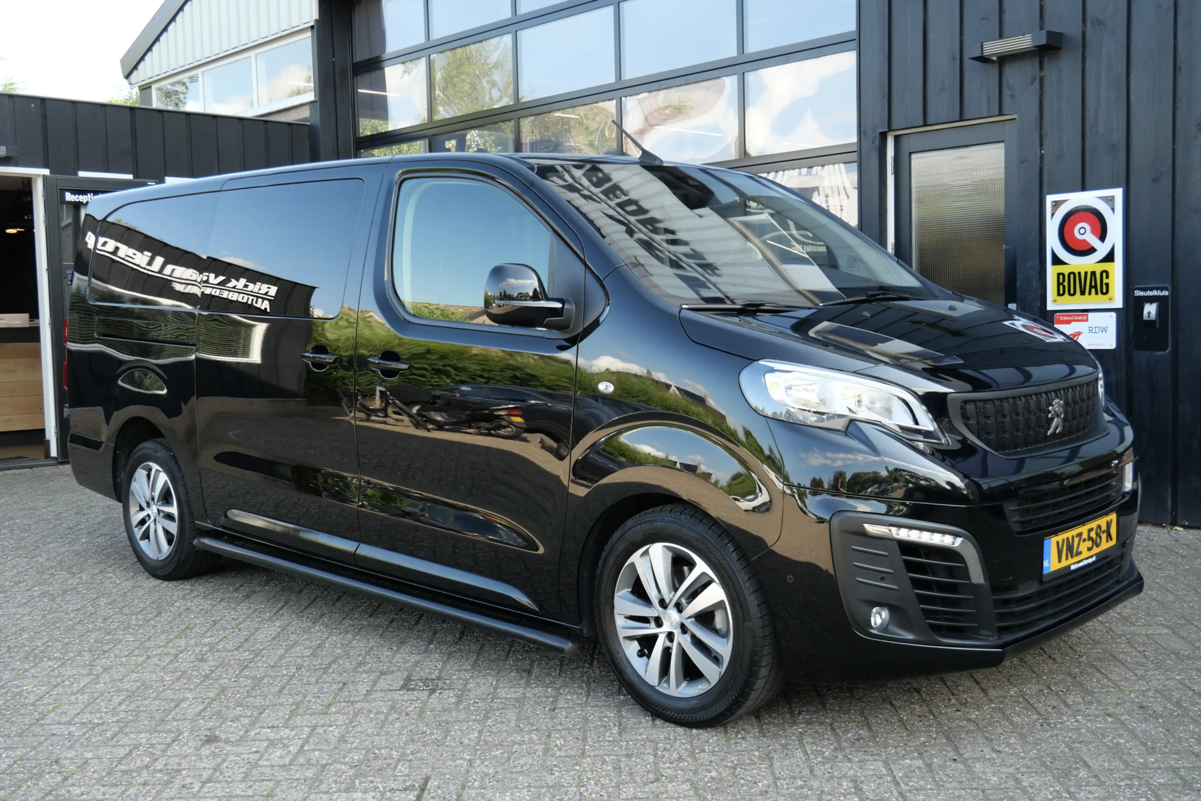 Peugeot Expert 2.0 BlueHDI 180 Long Sport DC Automaat | NL-Auto |