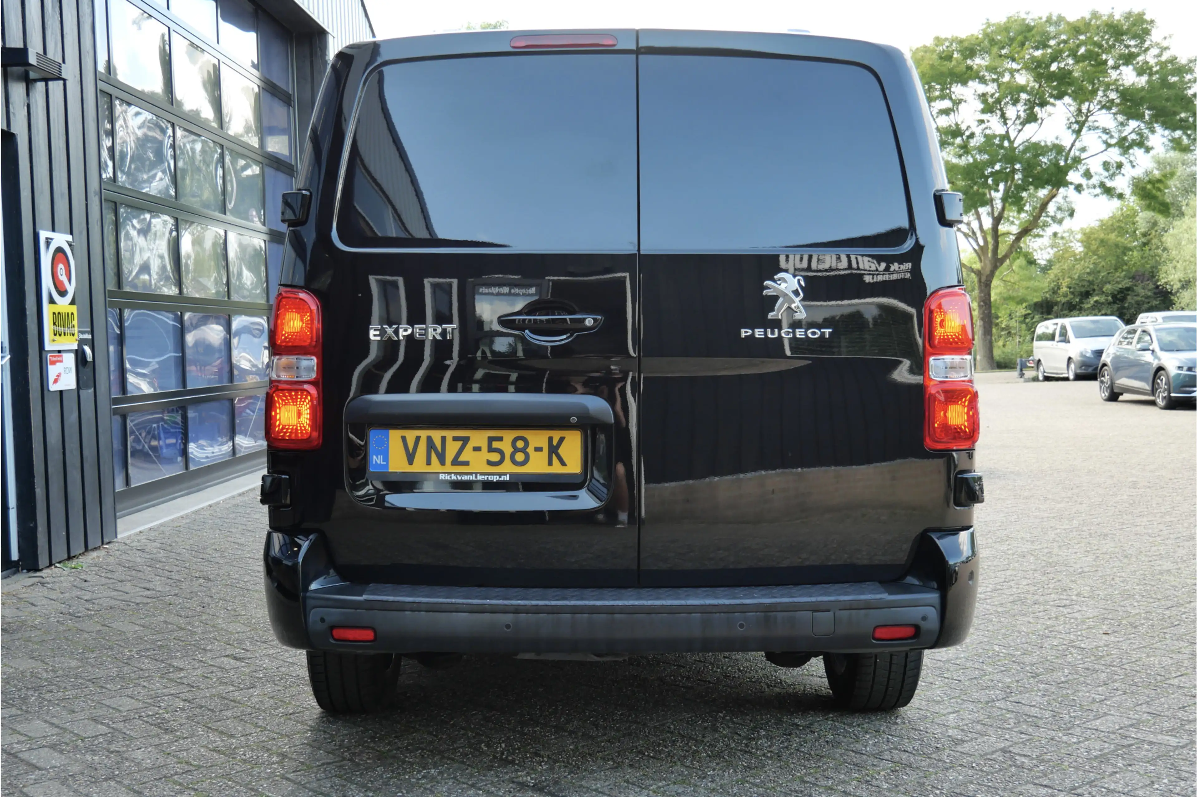 Peugeot Expert 2.0 BlueHDI 180 Long Sport DC Automaat | NL-Auto | — photo 32
