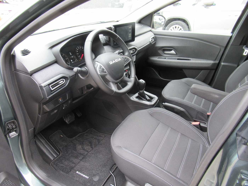 Dacia Sandero TCe 90 CVT — photo 7
