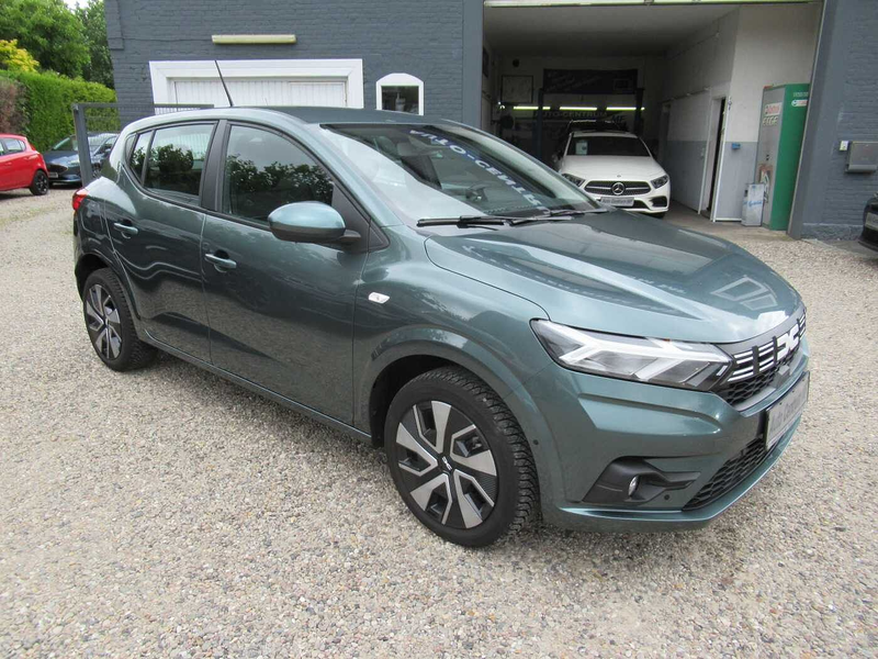 Dacia Sandero TCe 90 CVT — photo 3