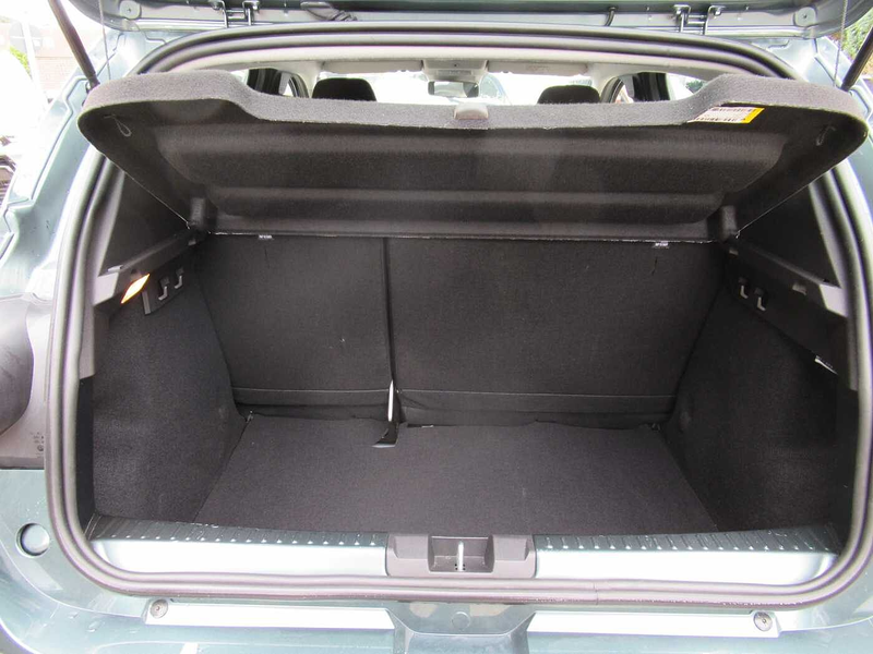 Dacia Sandero TCe 90 CVT — photo 10