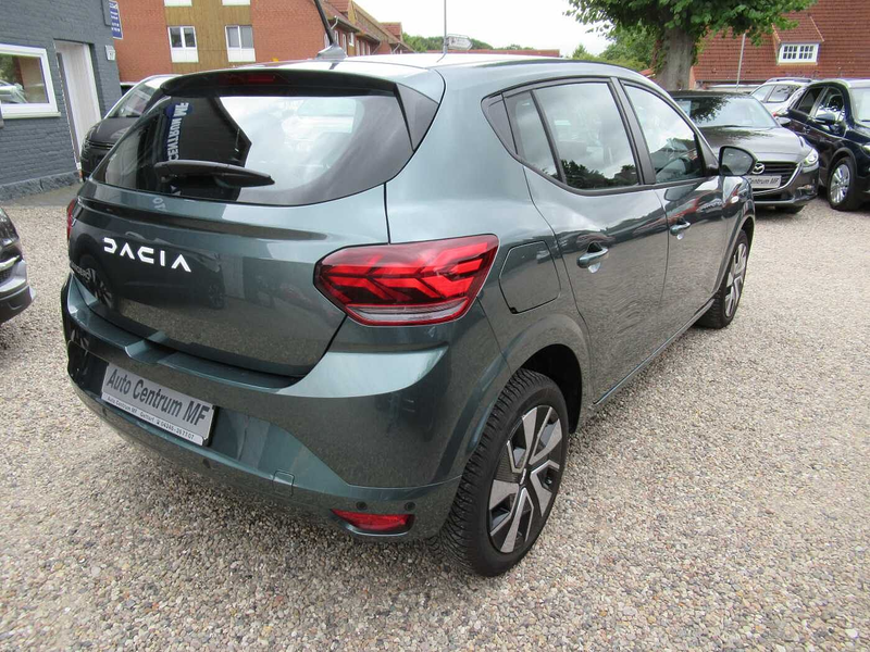 Dacia Sandero TCe 90 CVT — photo 4