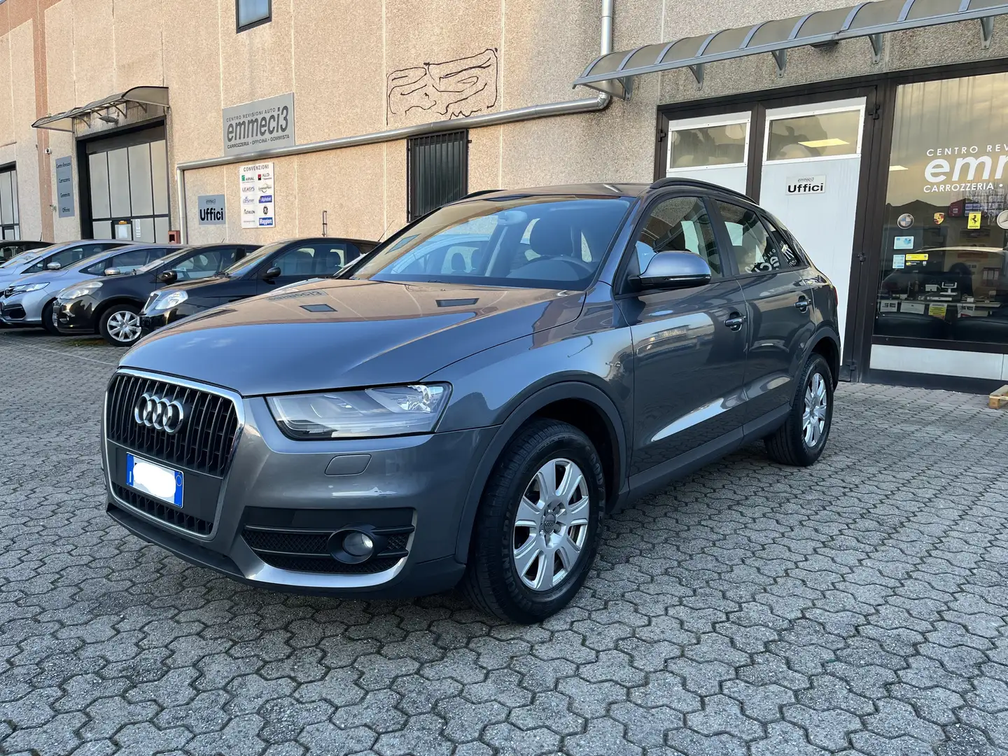 Audi Q3 2.0 tdi Business 140c - UNICOPROPRIETARIO - EURO5B Grigio - 1