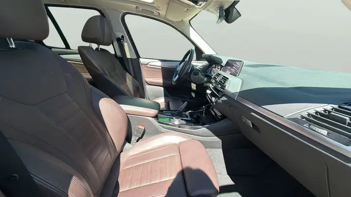 BMW X3 2021, foto 11