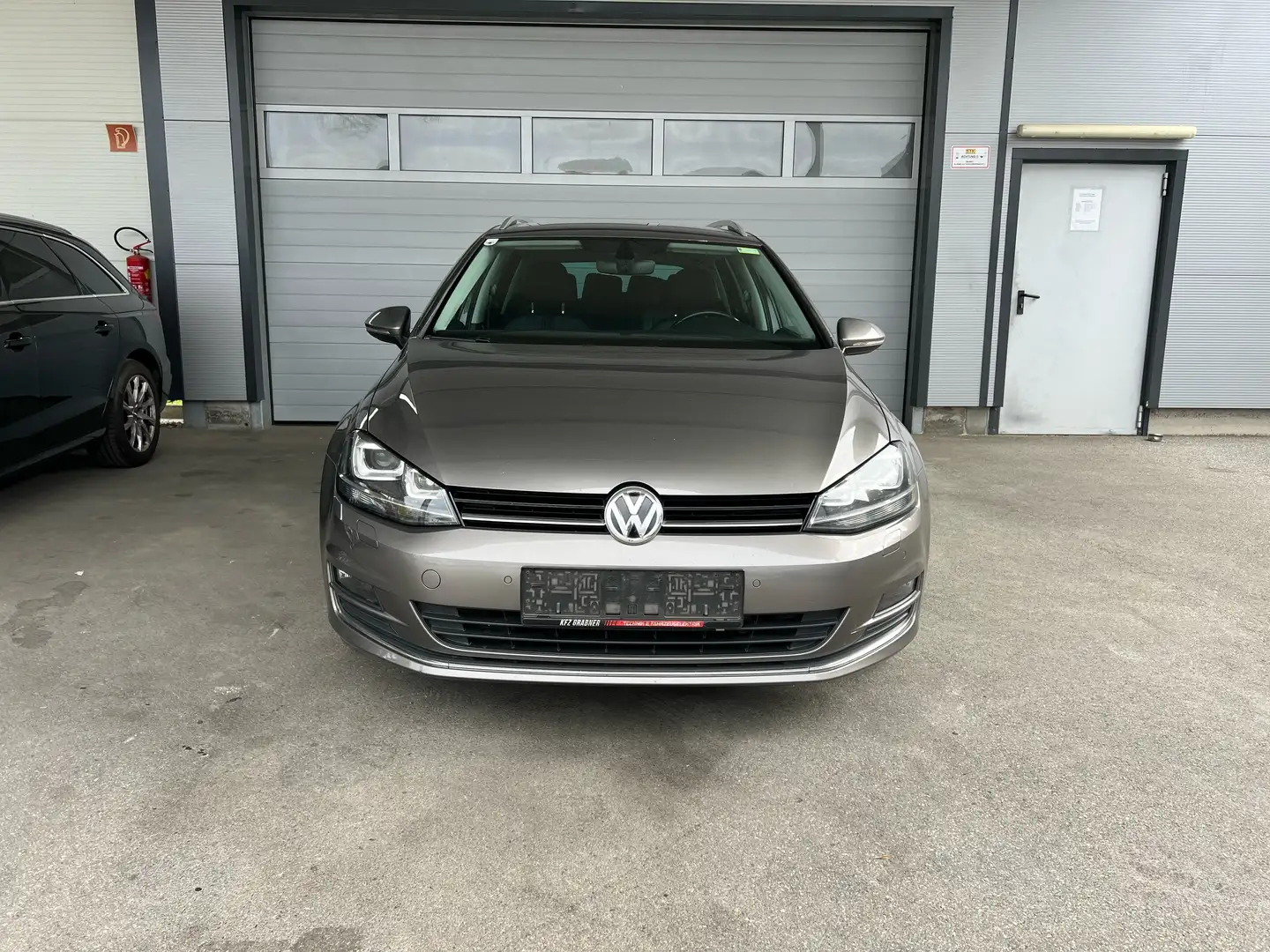 Volkswagen Golf Variant Allstar 2,0 TDI DSG XENON/NAVI/AHV/EINPARKHILFE Grau - 1