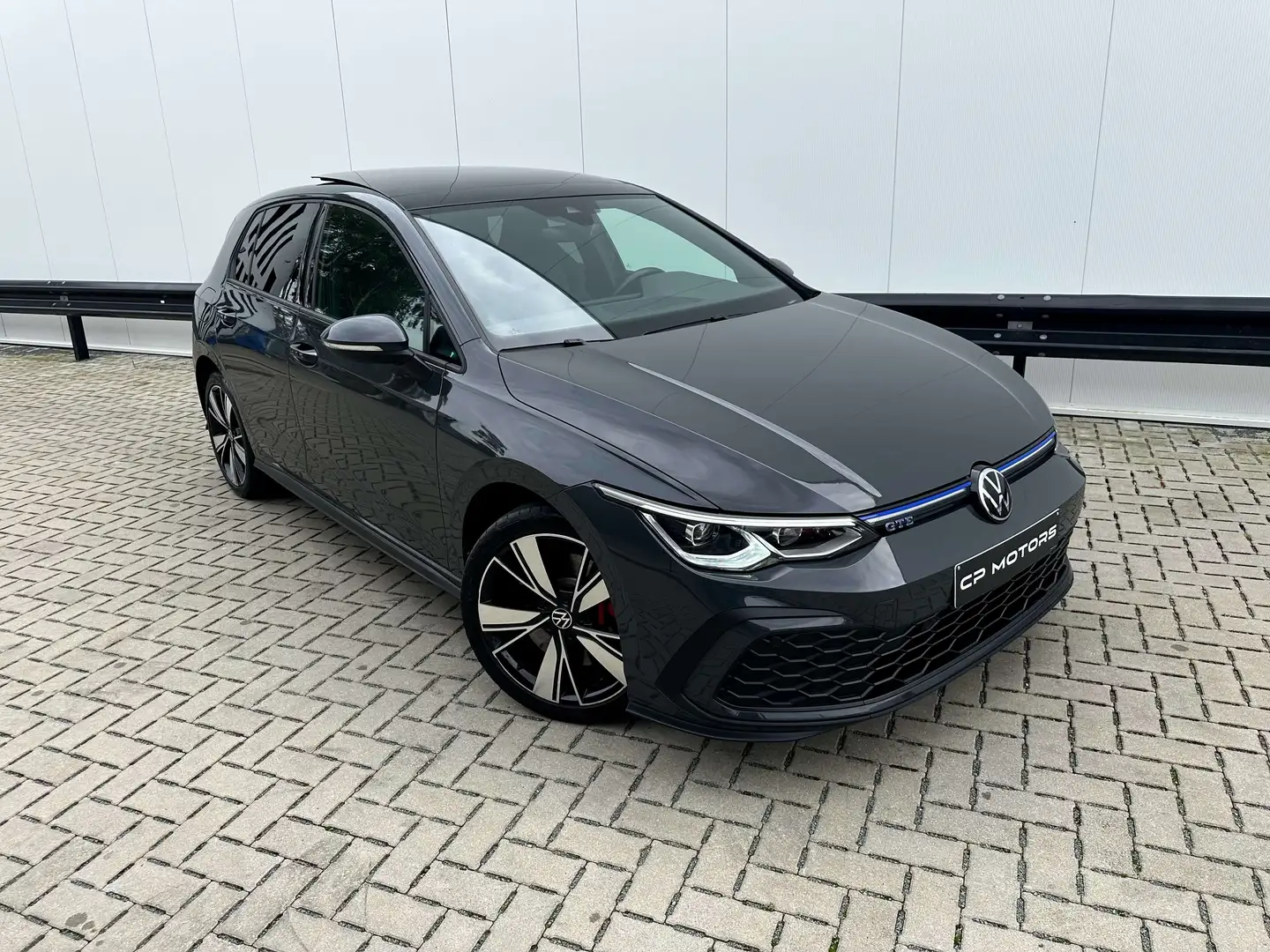 Volkswagen Golf GTE 245 PK  PLUG-IN HYBRID  PANO  CAMERA  18\ Grigio - 2