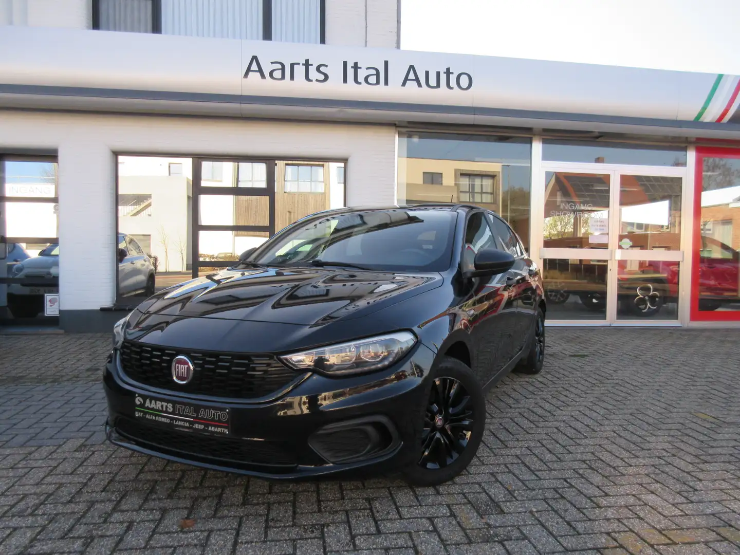 Fiat Tipo 1.4 Street Zwart - 1