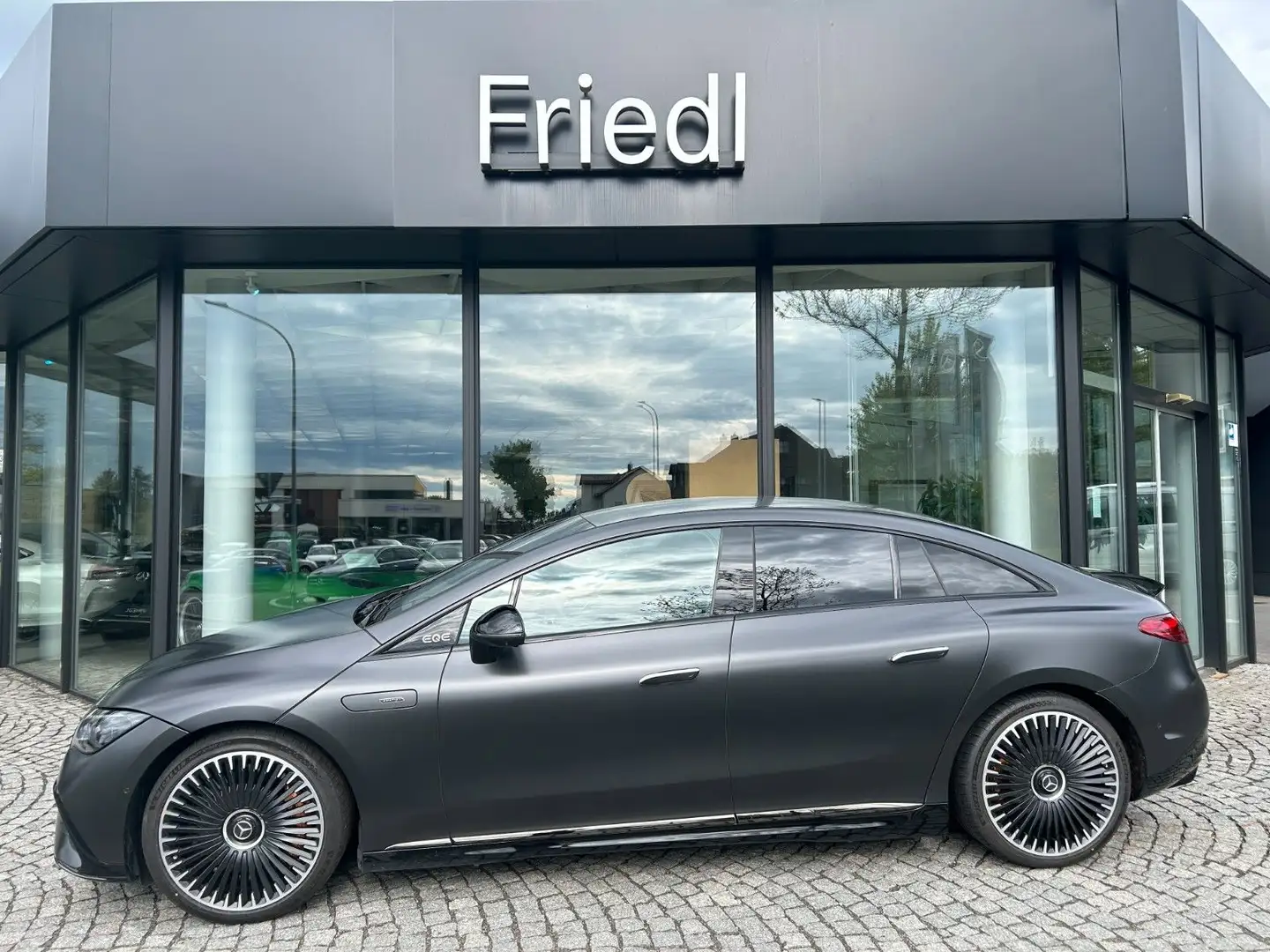 Mercedes-Benz EQE 53 AMG 4M+ Keramik, AHK, Night, HuD, HA-Lenk Grau - 1