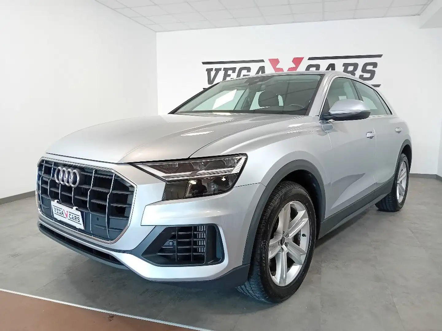 Audi Q8 55 TFSI quattro tiptronic Sport -  TETTO - PELLE - Argento - 1