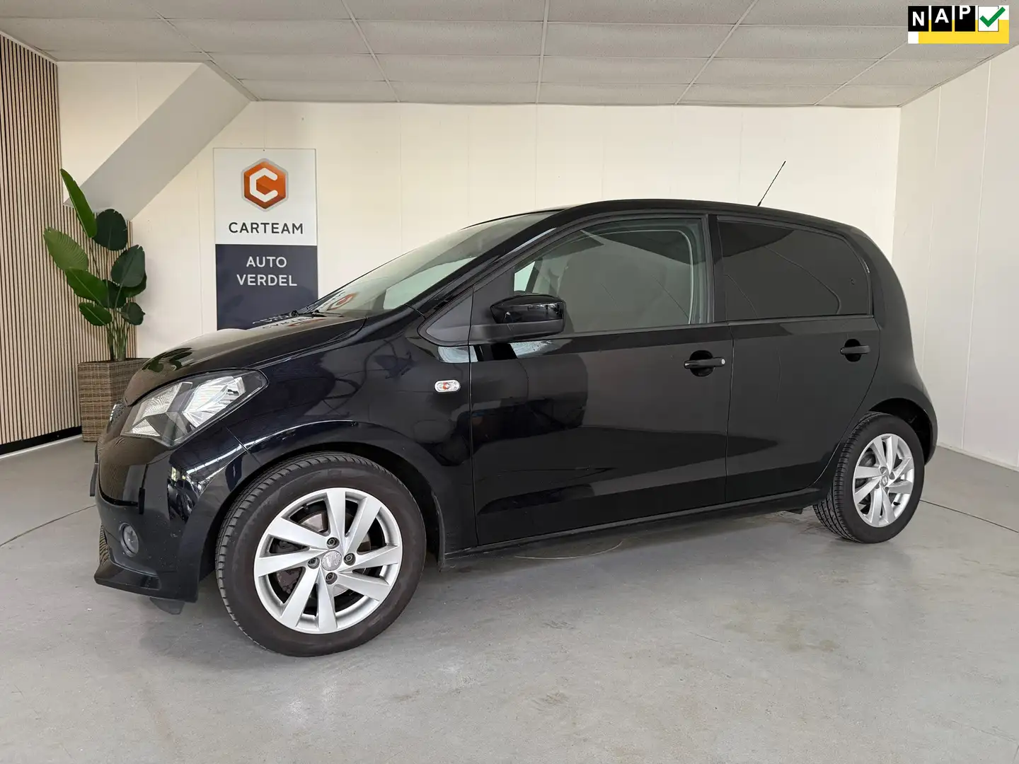 SEAT Mii 1.0 Style Chic Airco, LMV Nero - 1