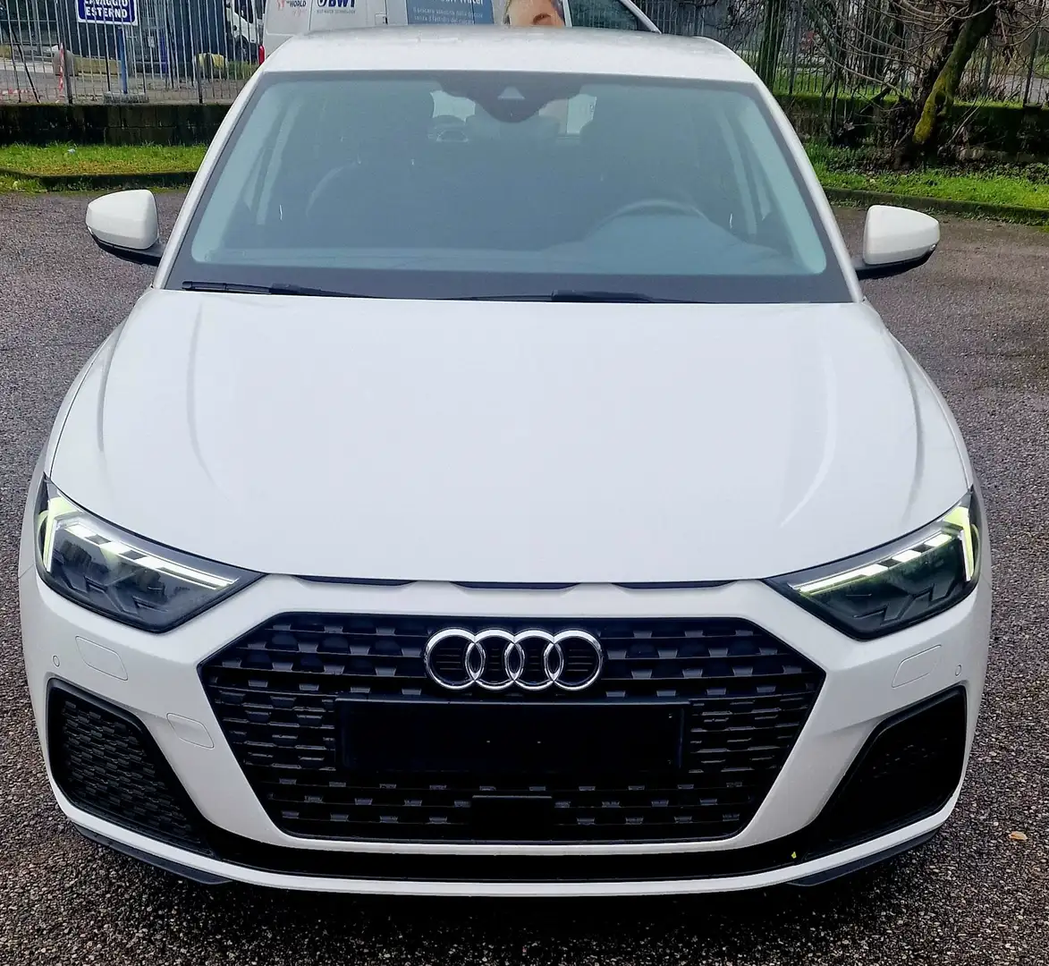 Audi A1 A1 Sportback 30 1.0 tfsi 110cv Weiß - 2