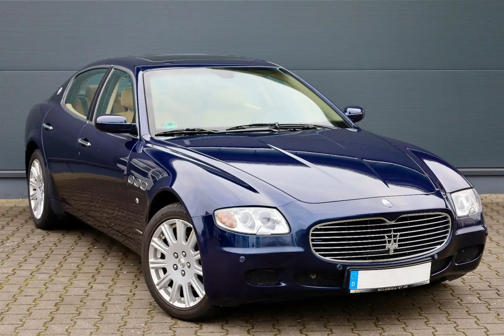 Maserati Quattroporte *ZF-Automatic*BRD-FZG* Niebieski - 1