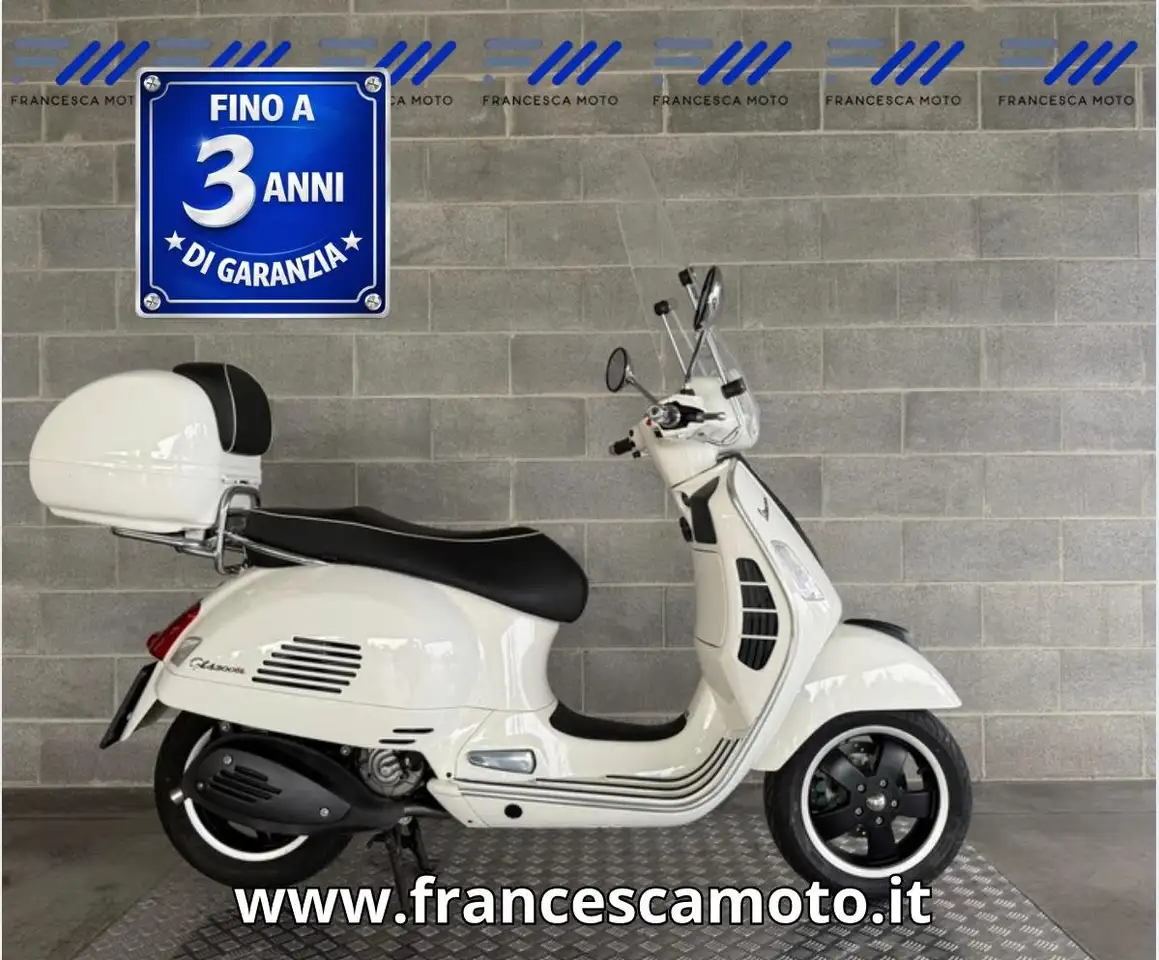 Vespa GTS Super 300