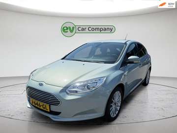 Titanium Electric | Cruise Control | Navigatie | C