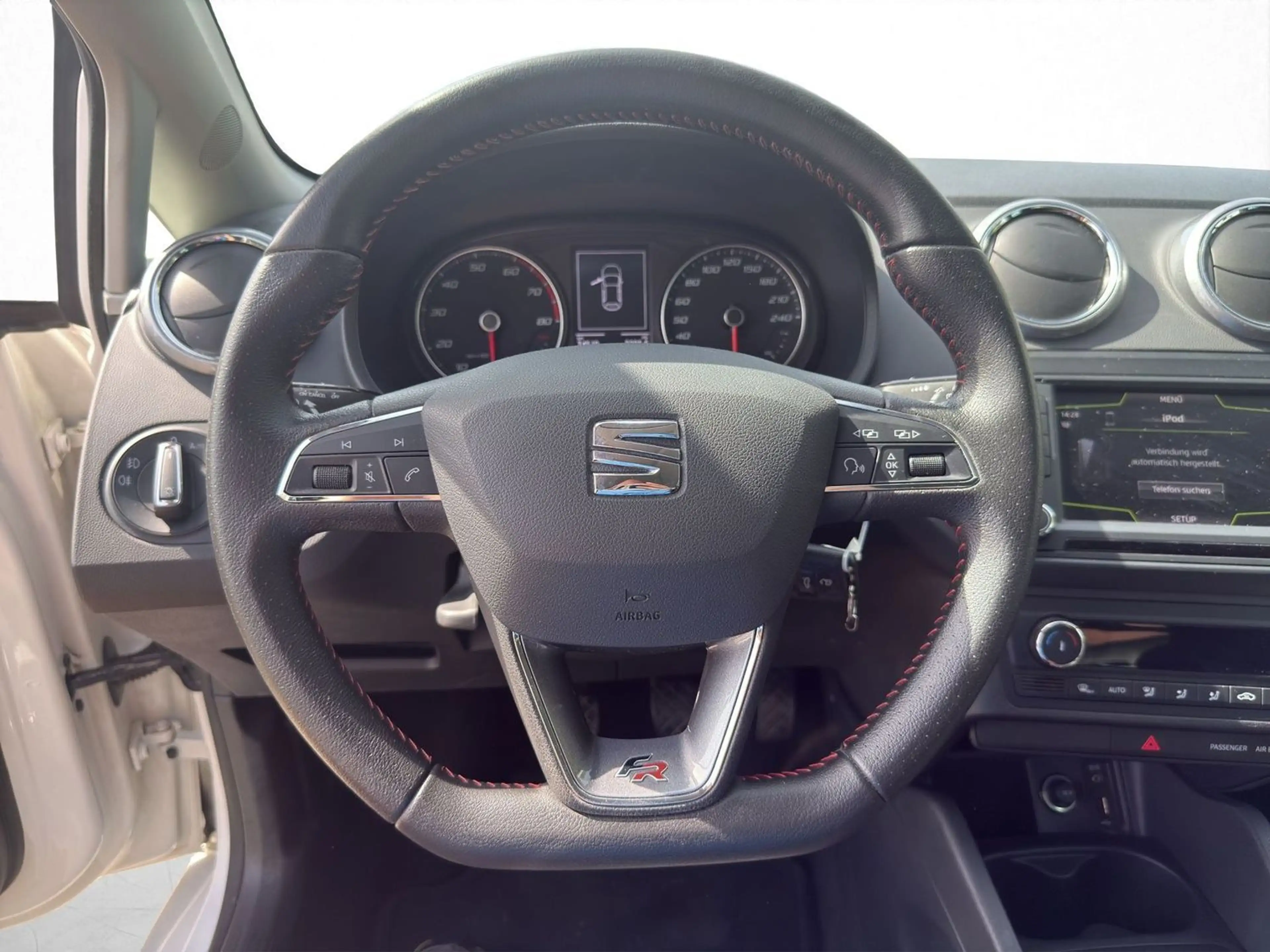 SEAT Ibiza FR — photo 10
