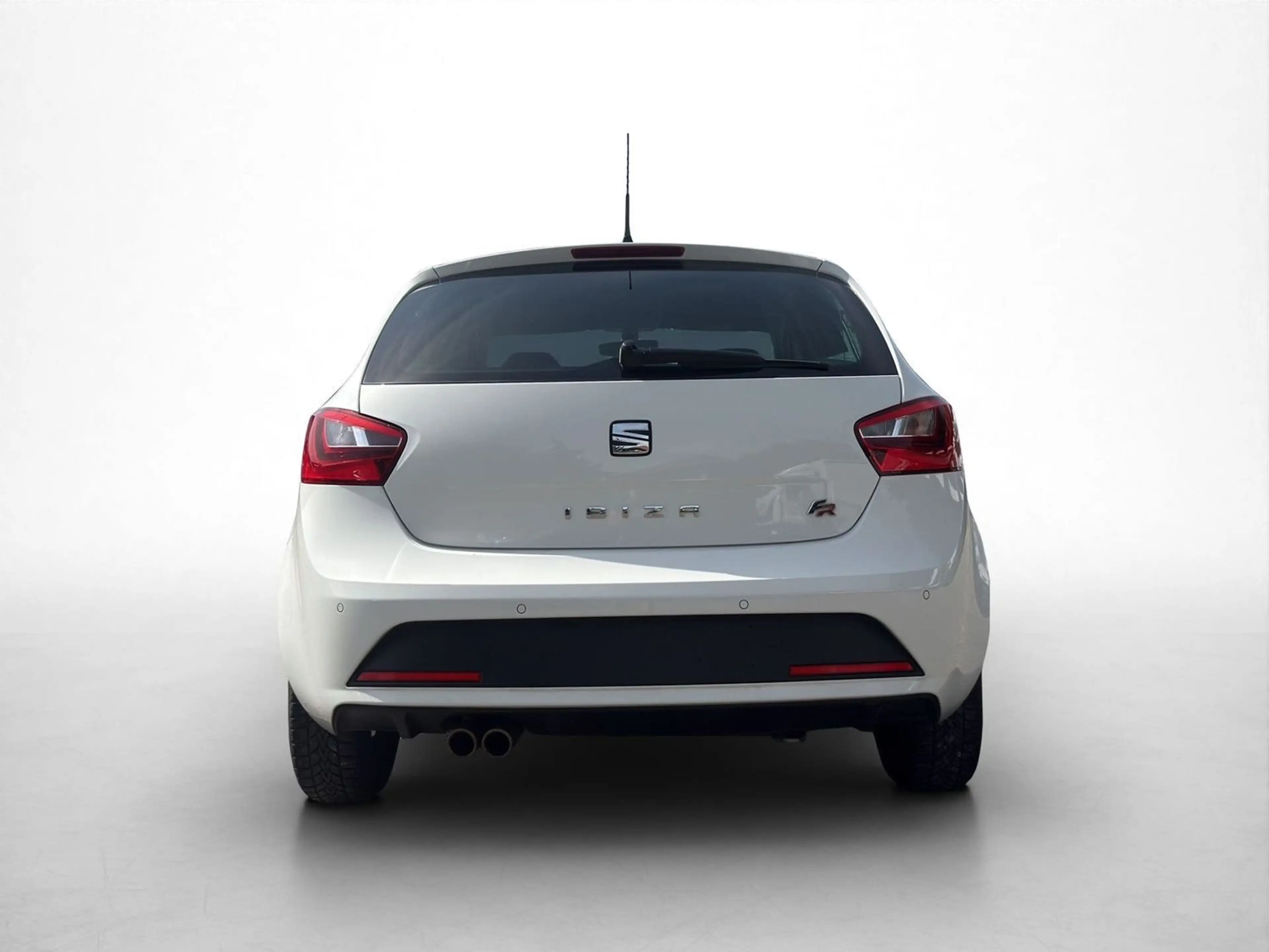 SEAT Ibiza FR — photo 5