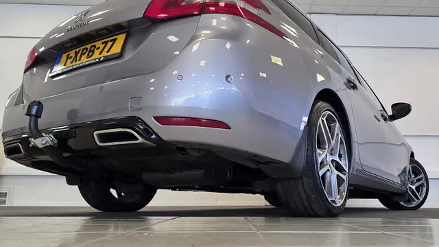 Peugeot 308 view 6