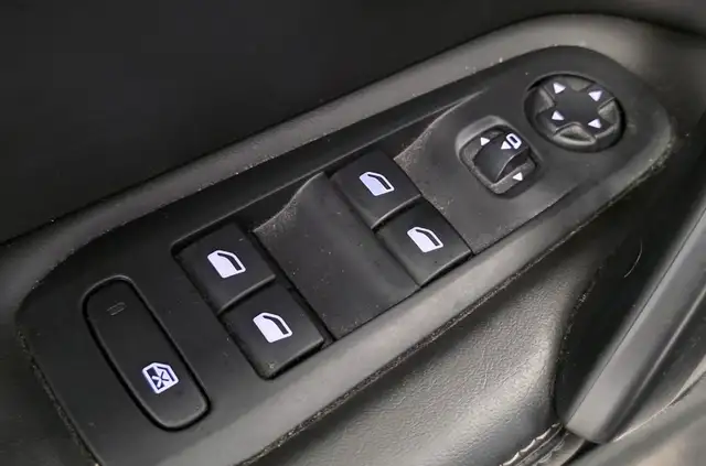 Peugeot 308 view 14