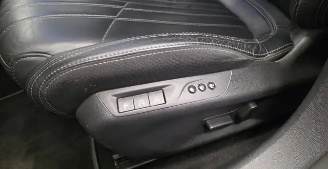 Peugeot 308 view 10