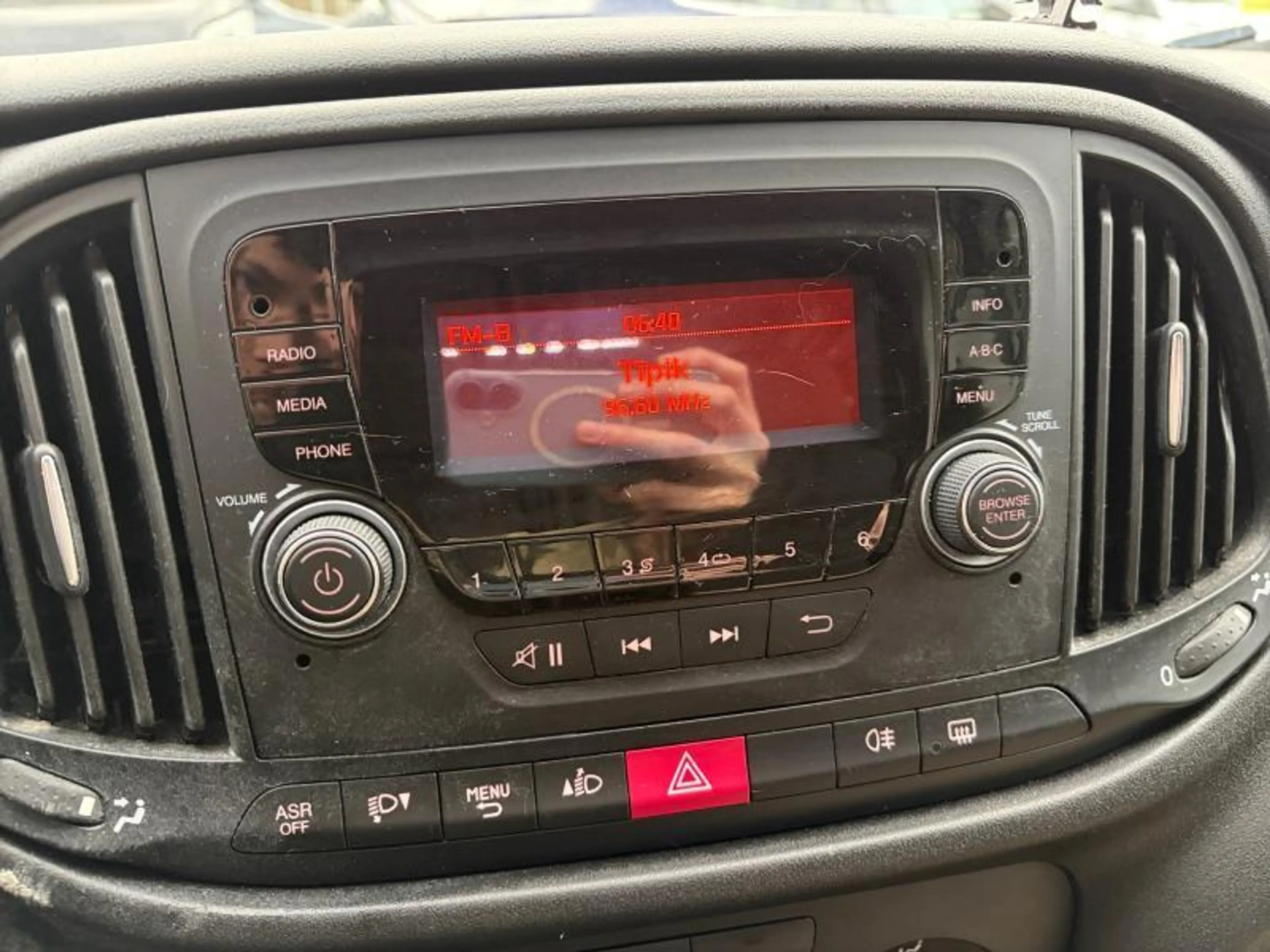 Fiat Doblo 1.3 JTD 2 places blanc L2 06/17 Capteurs Radio — photo 9