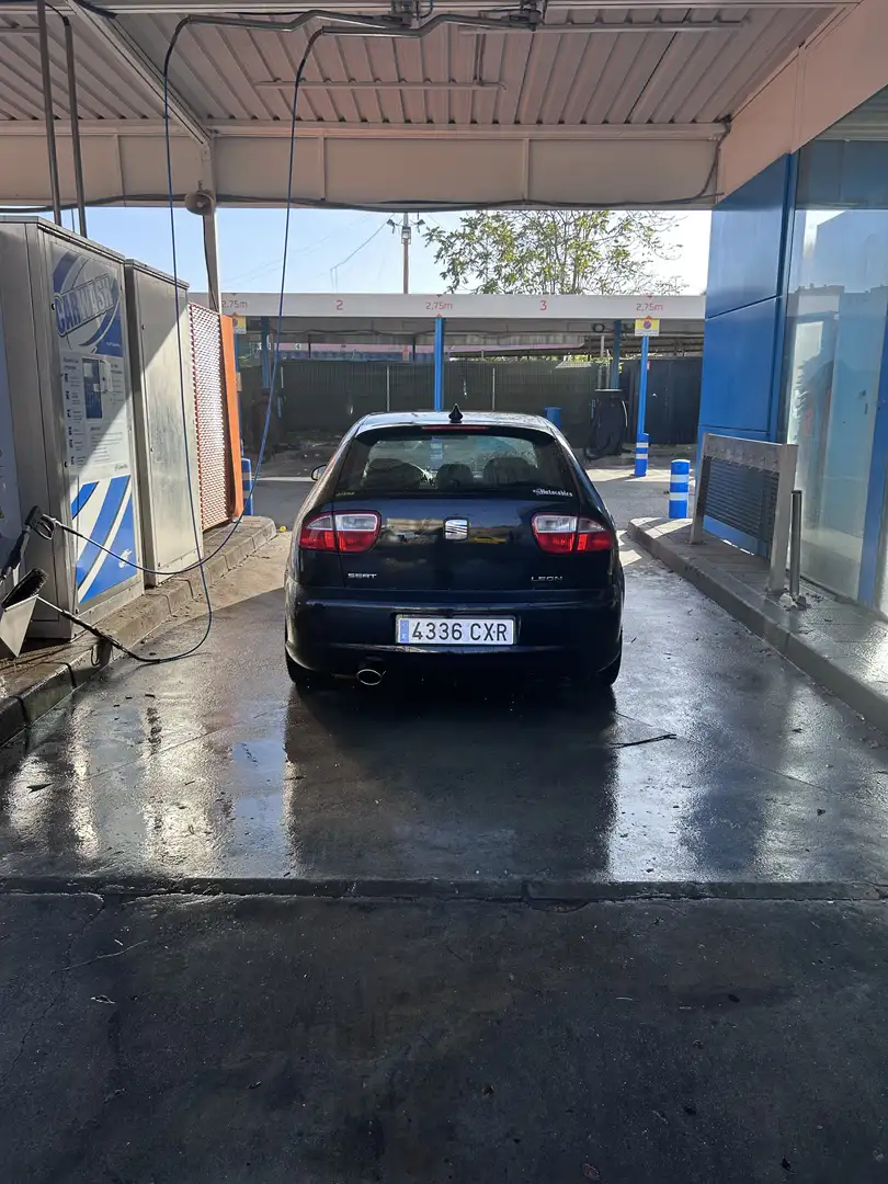 SEAT Leon León 1.8 20v Sport FR - 1