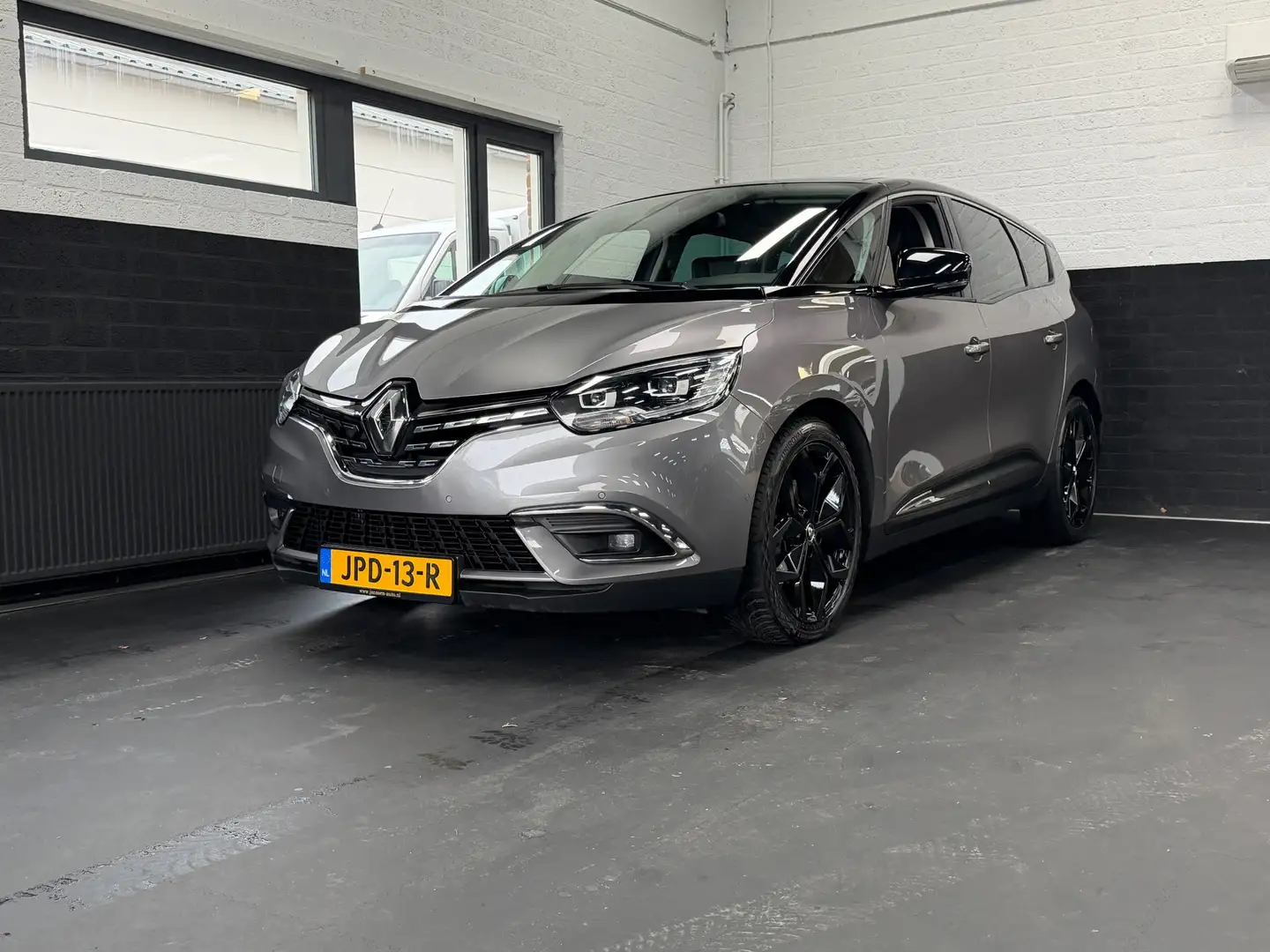 Renault Grand Scenic 1.3 TCe Equilibre 7 persoons | 1/2 Leder | Navi | Gris - 2