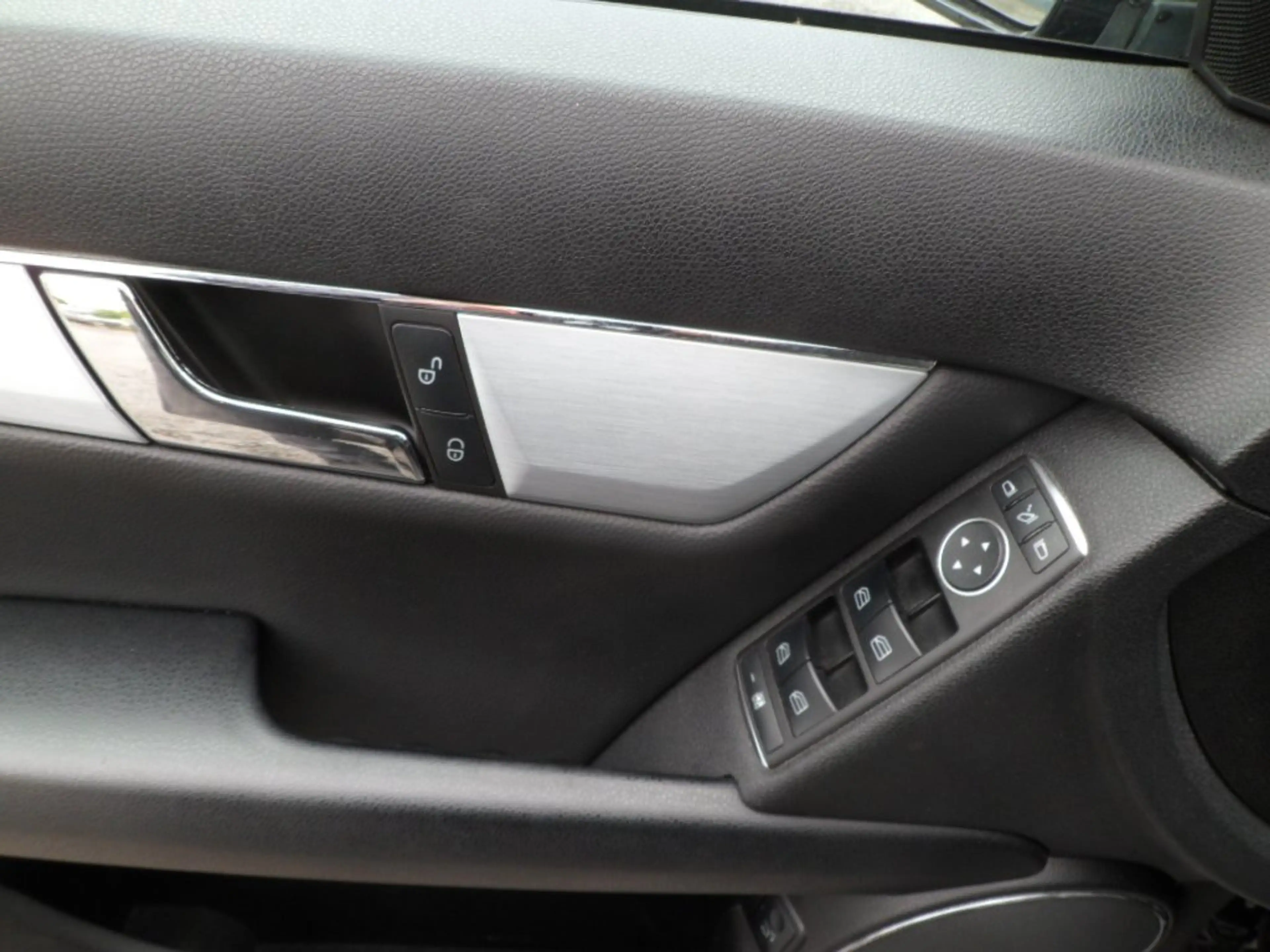 Mercedes-Benz C 250 C 250 T CDI *TOP ZUSTAND;AVANTGARDE* — photo 8