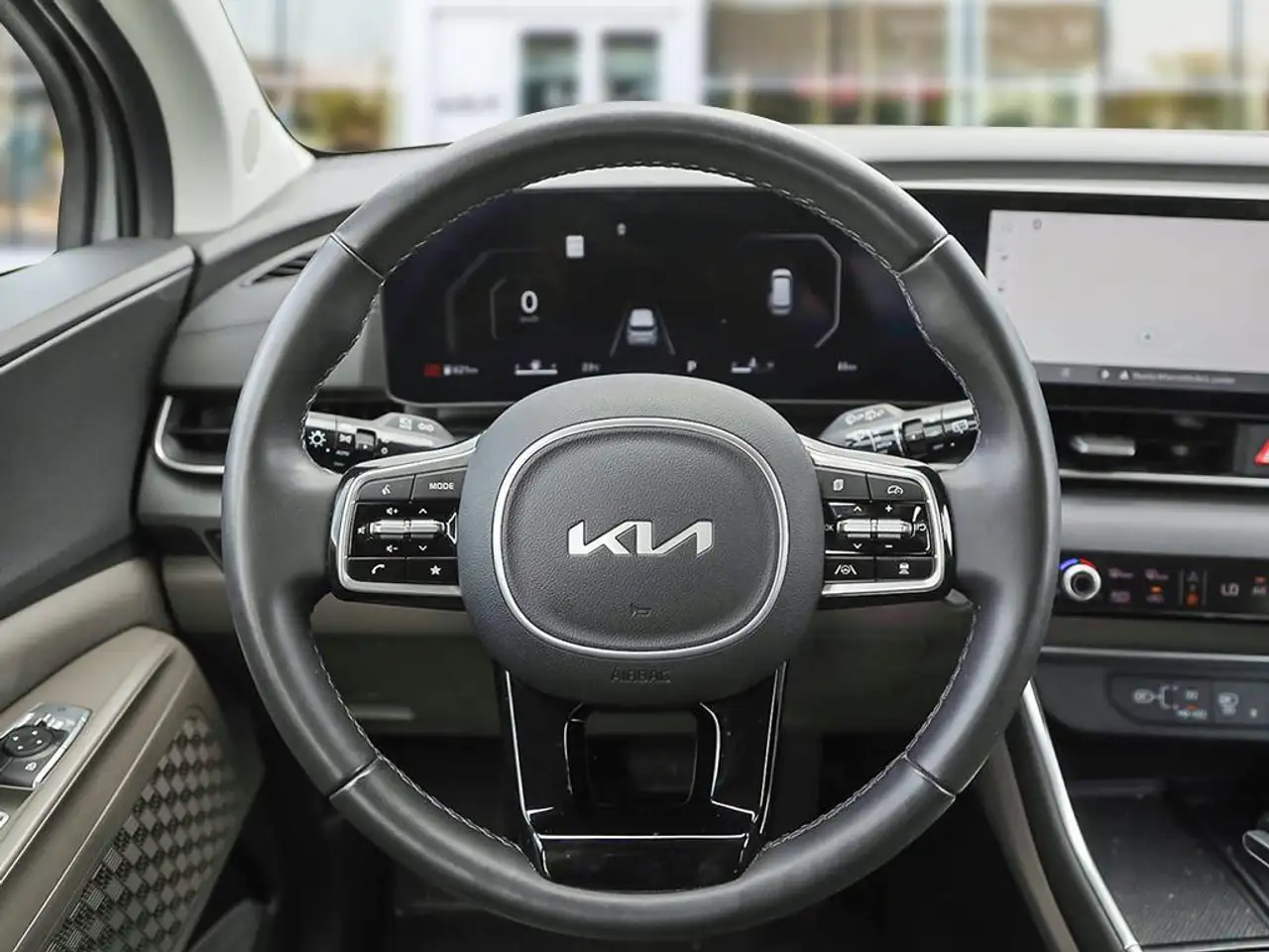Kia Carnival снимка Kia Carnival