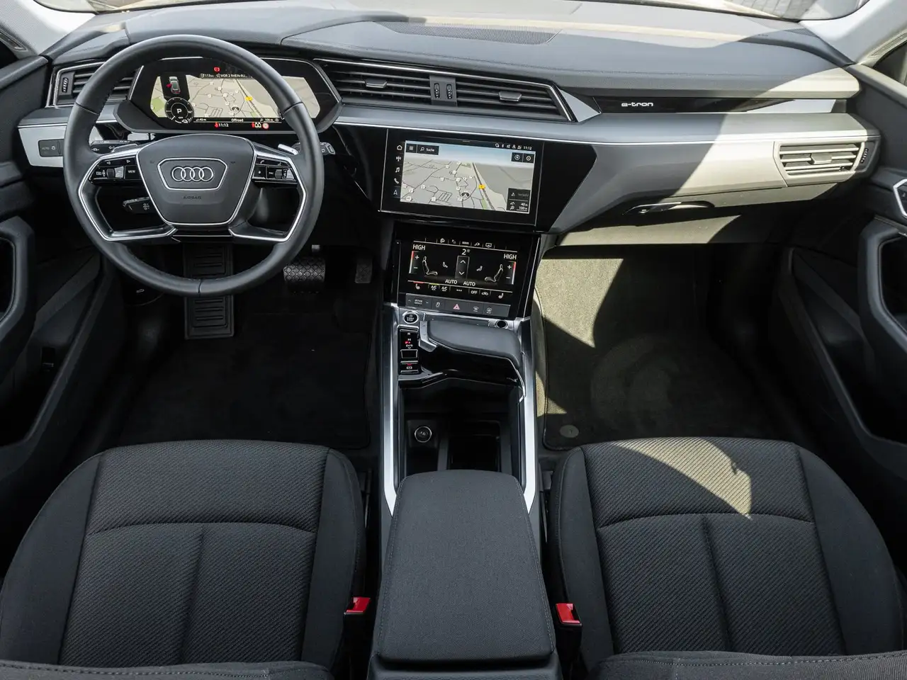 Audi e-tron advanced 55 quattro 2xKLIMA AHK AUT KAM 11