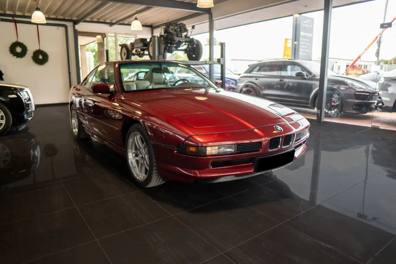 BMW 850