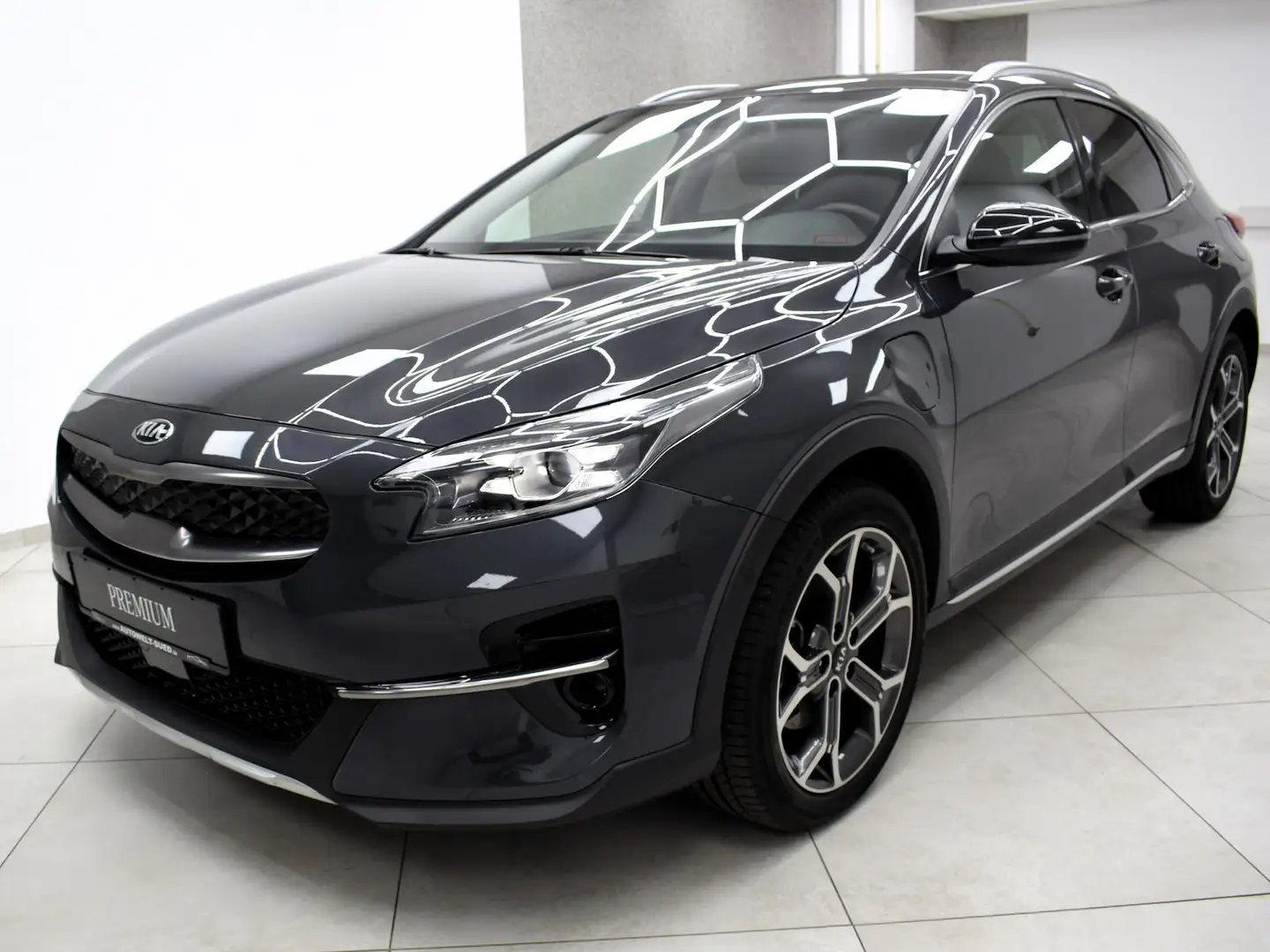 Kia XCeed 1.6 GDI DCT PHEV Platinum Edition Pano Navi Grau - 2