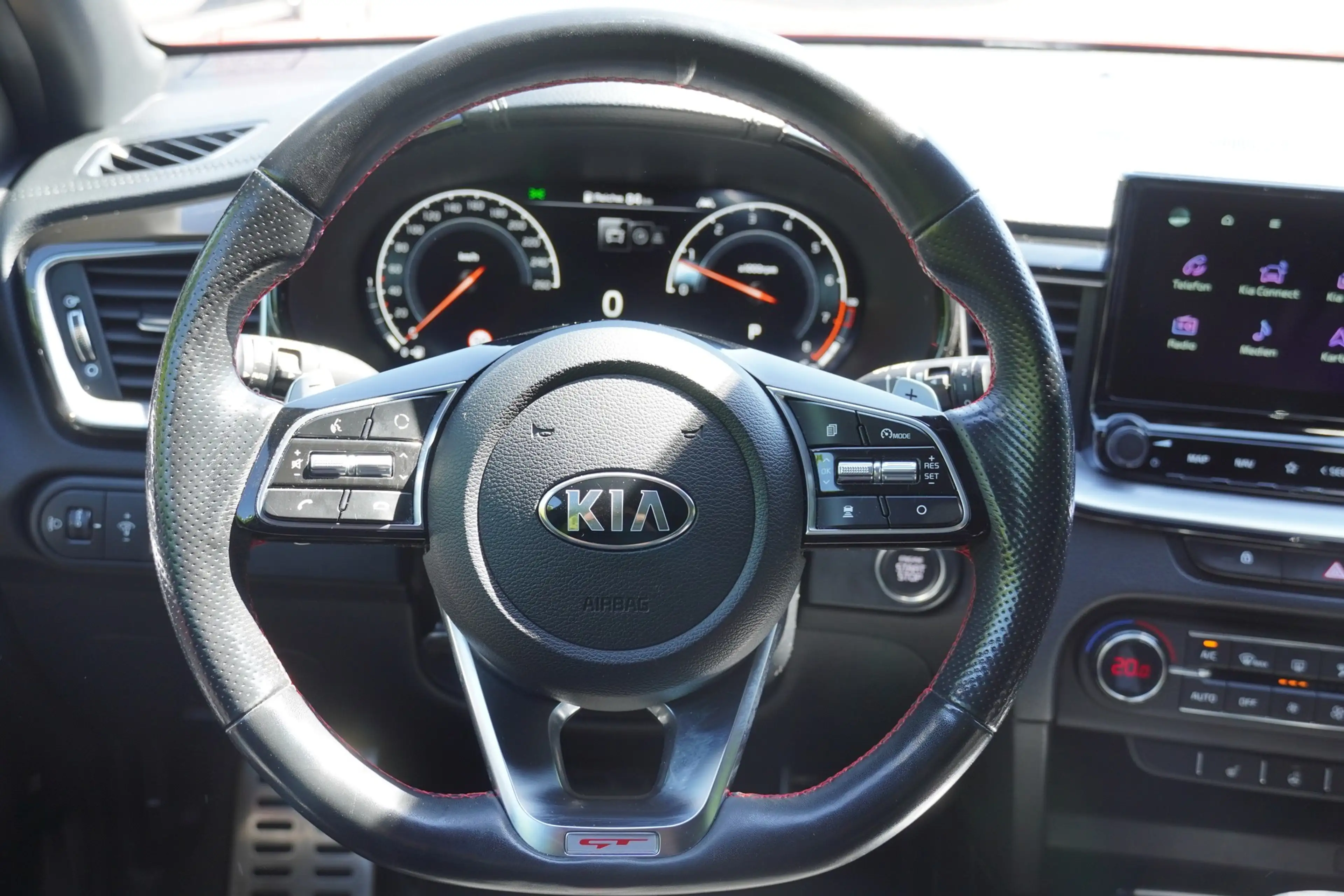 Kia ProCeed / pro_cee'd ProCeed 1.6 T-GDI GT LED Navi DAB Kamera PDC USB — photo 14