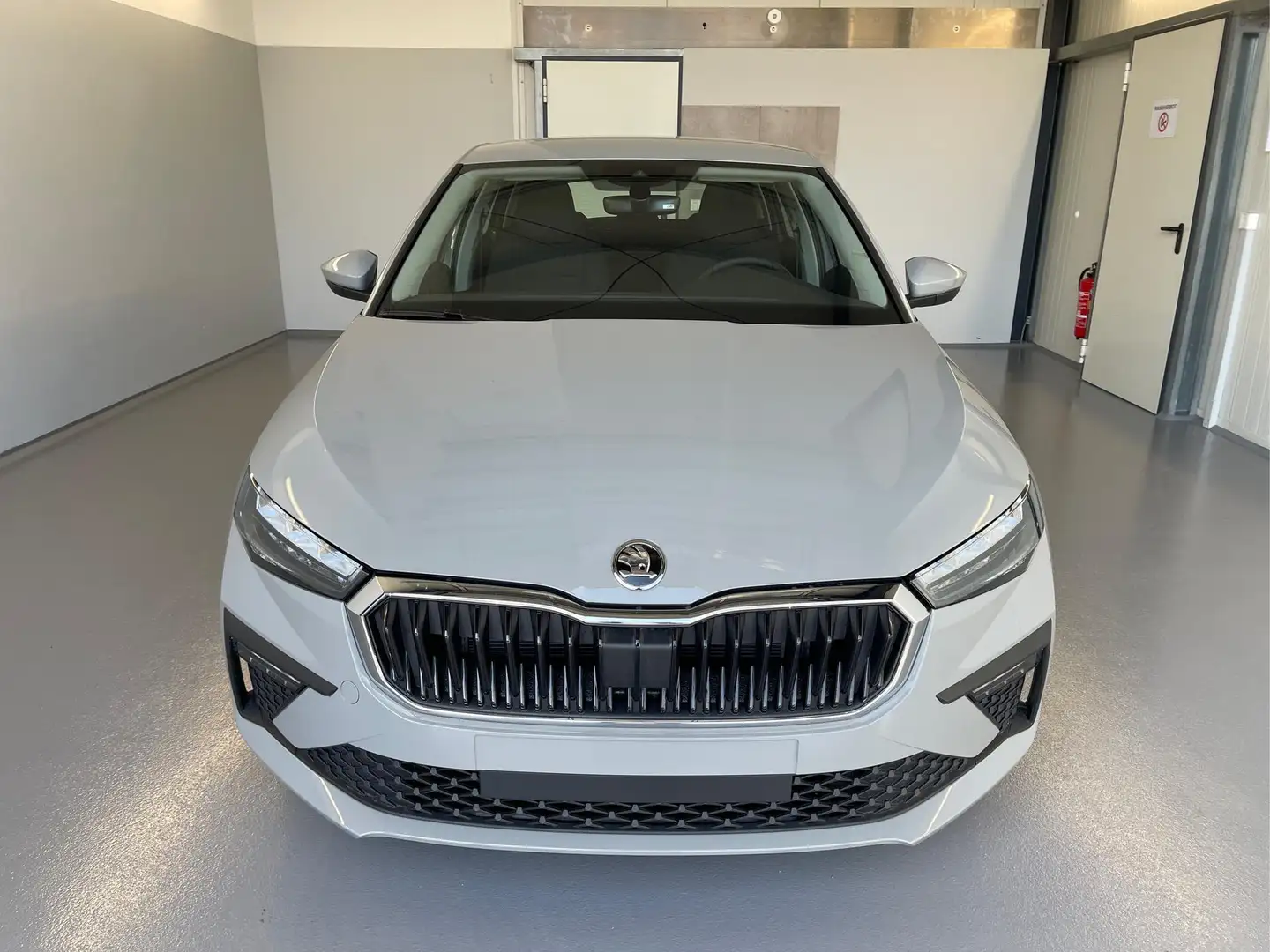 Skoda Scala 115PS DSG GV5+AHK+Alu16+PDC+Sitzheizung+App-Con... Grau - 2