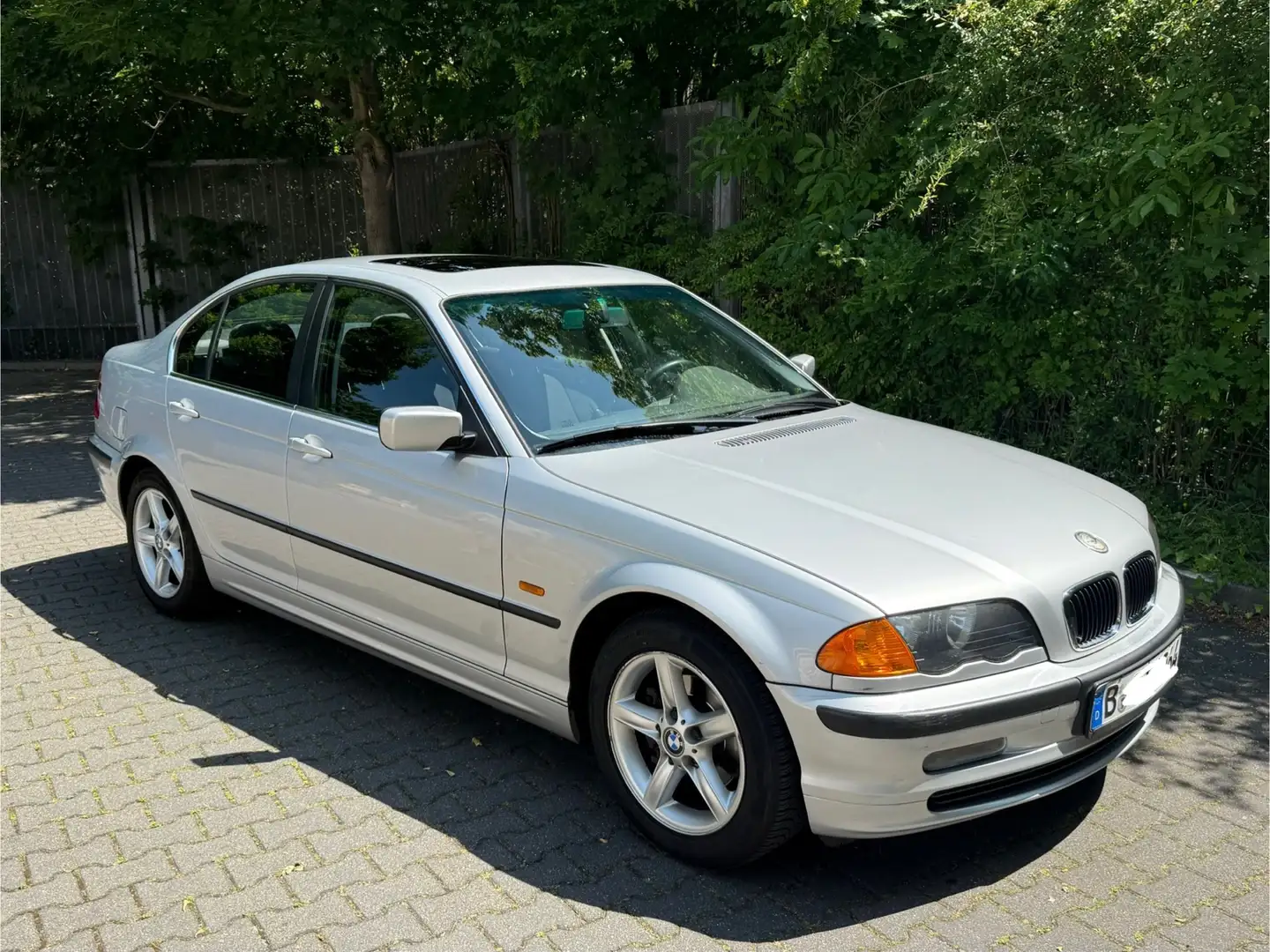 BMW 320 Selten so gepfelgt - Technisch und optisch top! Argent - 1