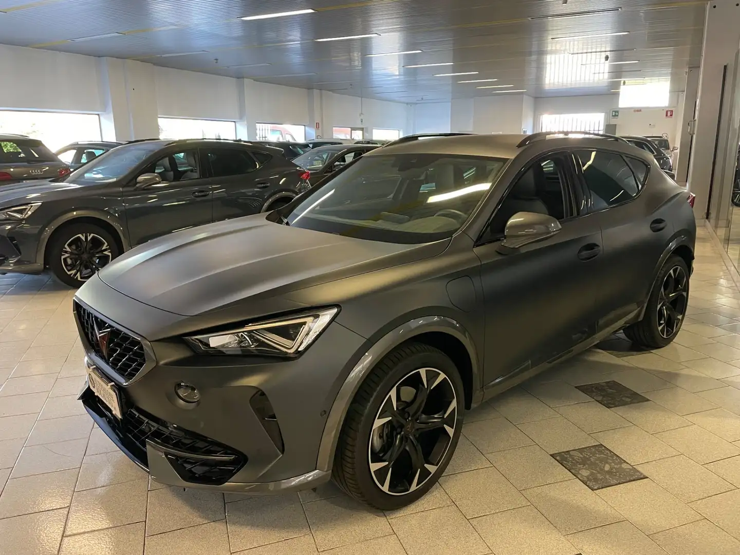 CUPRA Formentor Formentor 1.4 e-Hybrid DSG Opaca Cerchi 19" Gris - 1