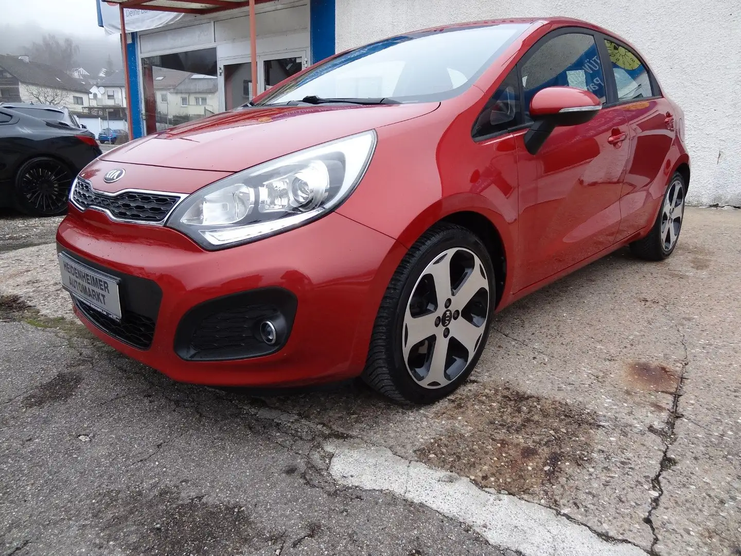 Kia Rio Spirit/1.Hd/Automatik/84TKM/SitzH/PDC/ Rot - 1
