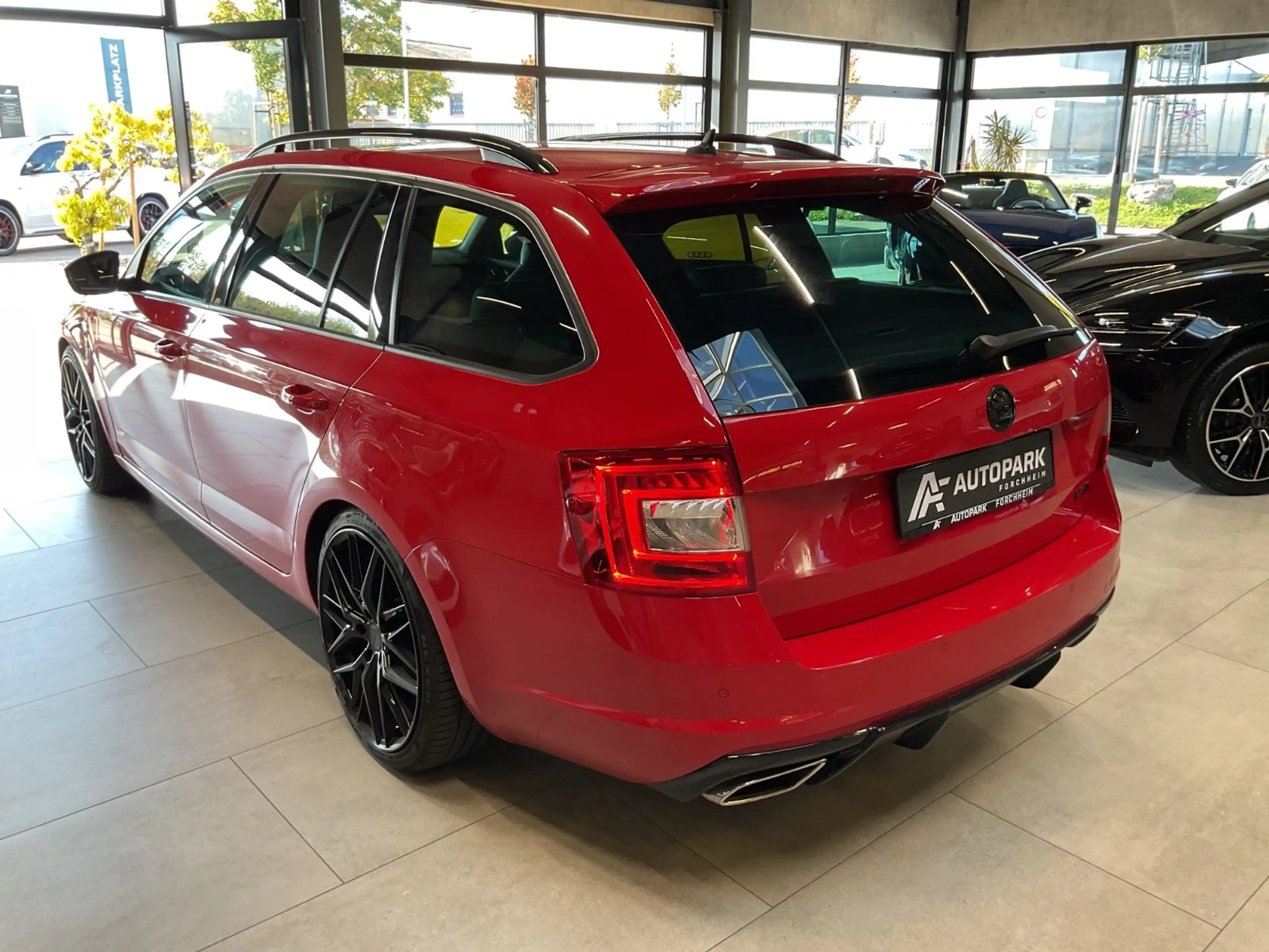 Skoda Octavia Combi RS Challenge XL ACC Leder Navi+ — photo 6