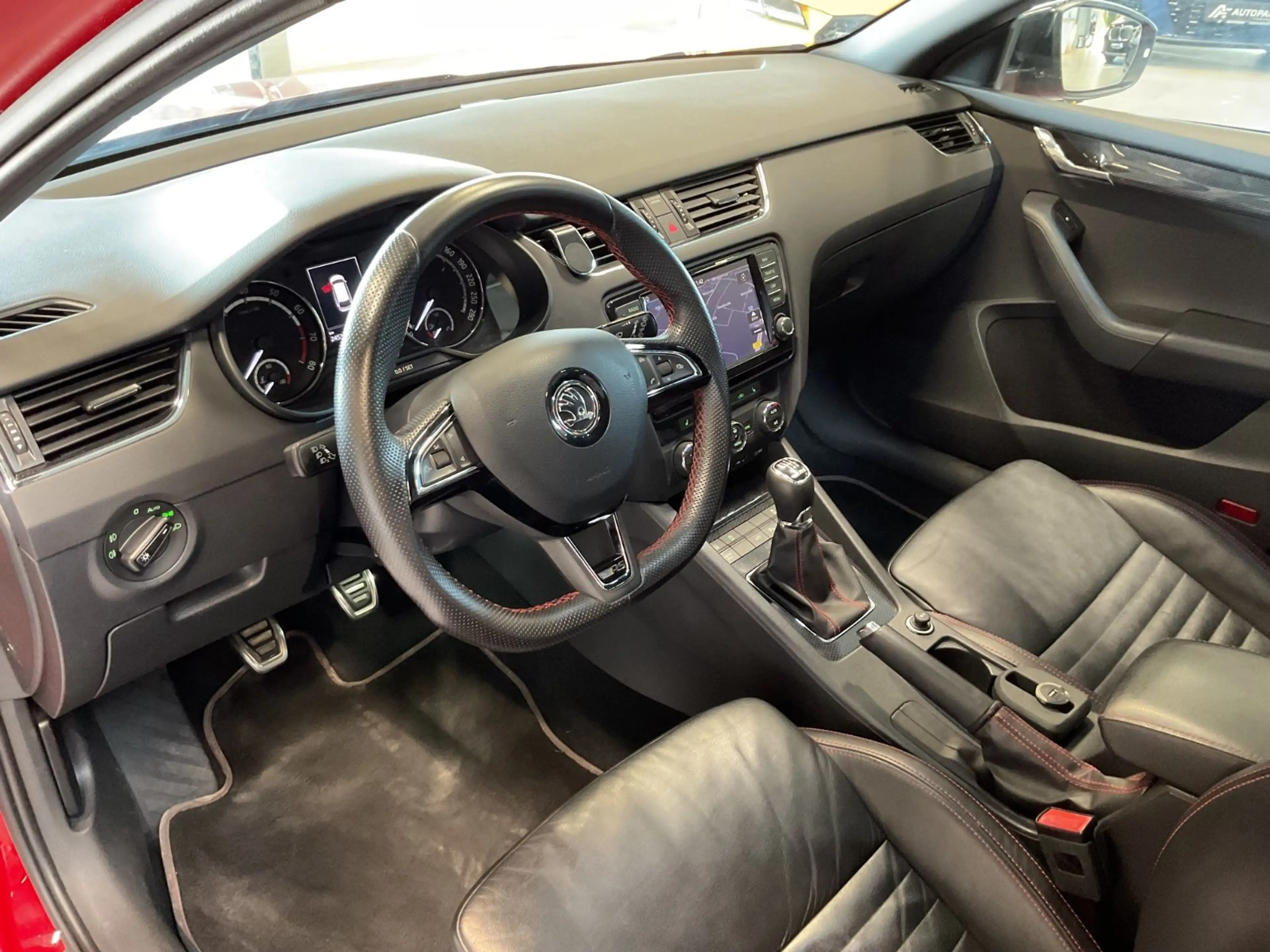 Skoda Octavia Combi RS Challenge XL ACC Leder Navi+ — photo 8