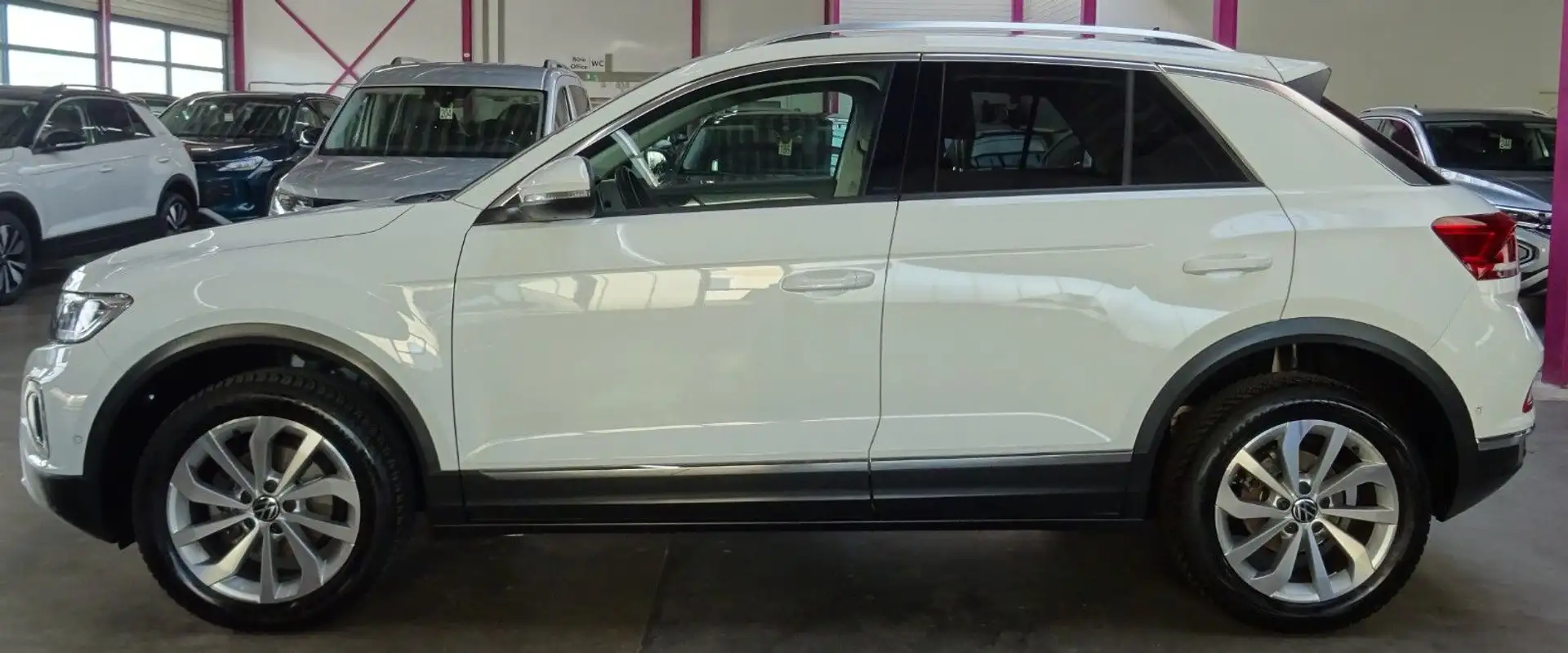 Volkswagen T-Roc T-ROCK 1.5 TSI STYLE*AHK*ACC*CAM*FLA*PLA*LED* Weiß - 2