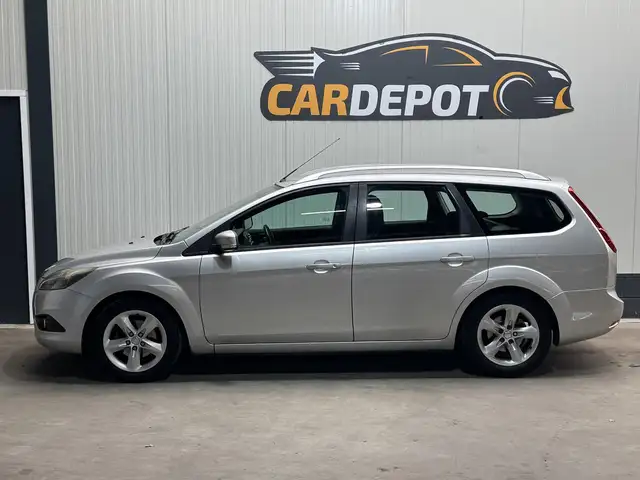 Ford Focus view 8
