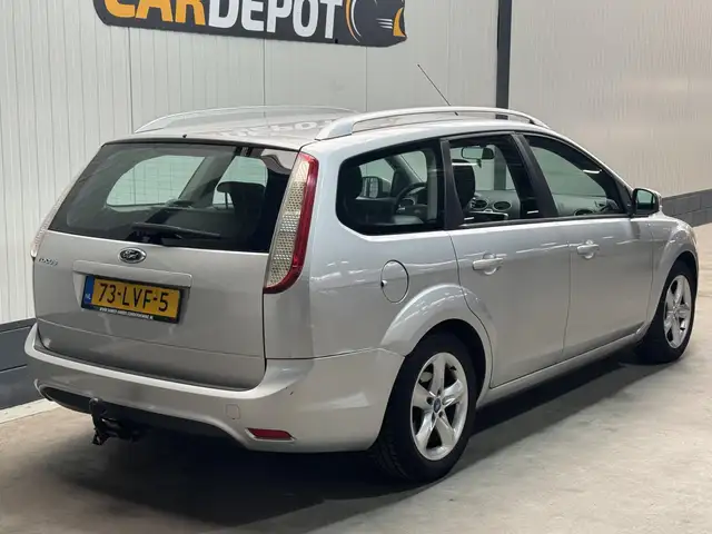 Ford Focus view 5