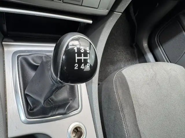 Ford Focus view 13