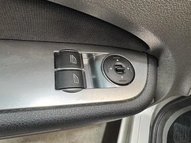 Ford Focus view 20