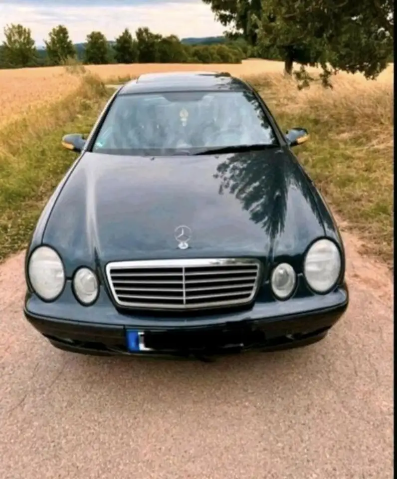 Mercedes-Benz CLK 230 Coupe Kompressor Avantgarde, foto 4