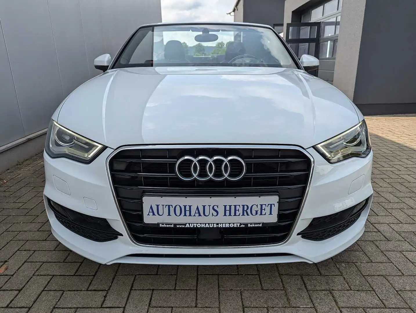 Audi A3 Cabrio 1.4 TFSI cod ultra Cab. S tronic S-Line 2.H White - 2