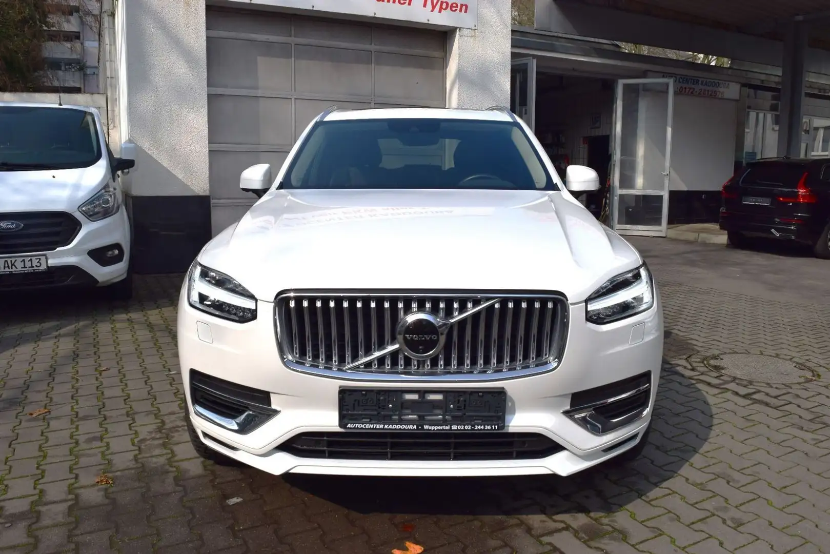 Volvo XC90 T8 AWD Inscription AHK,360°,Pano,STH,H&K Weiß - 2