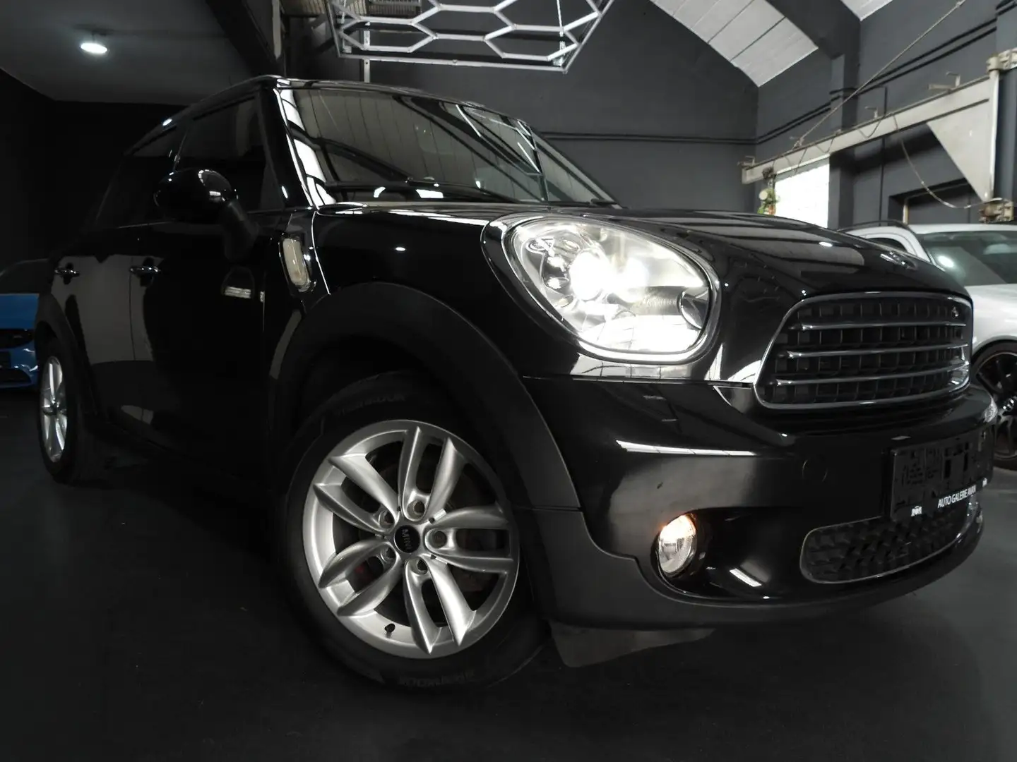 MINI Cooper Countryman COOPER COUNTRYMAN Schwarz - 2