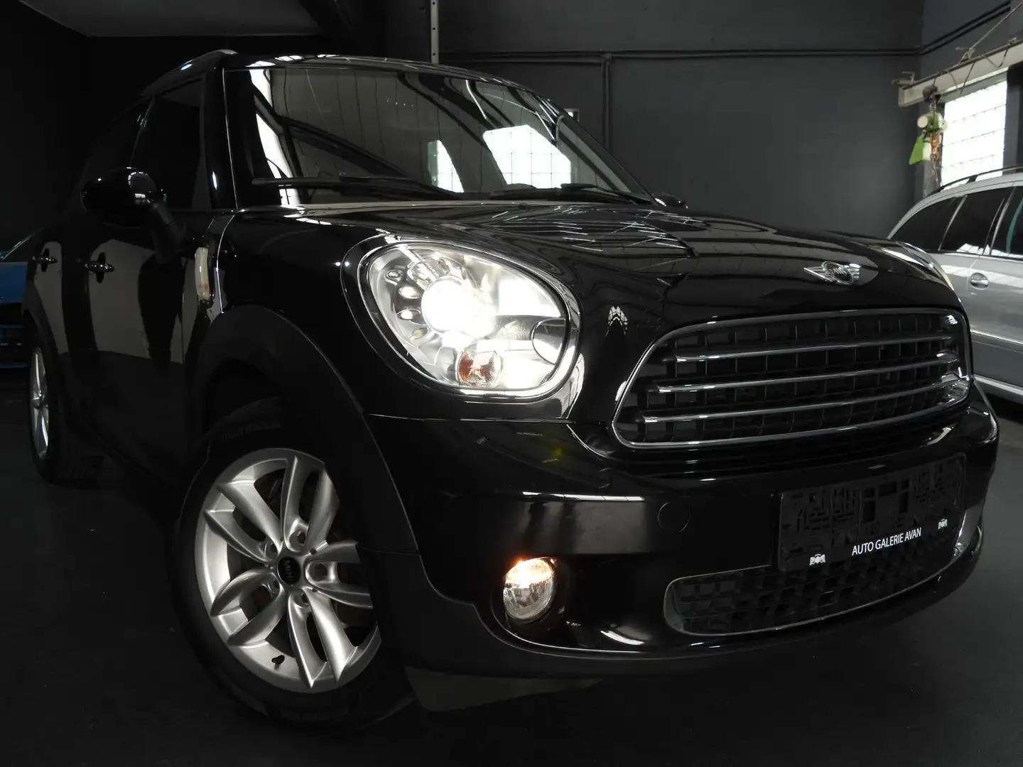 MINI Cooper Countryman COOPER COUNTRYMAN Schwarz - 1