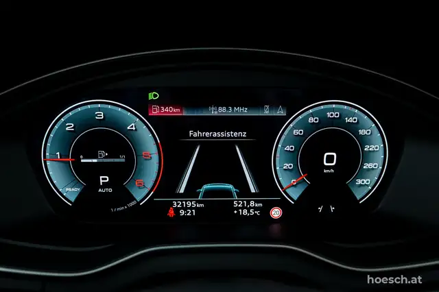 Audi Q5 view 12