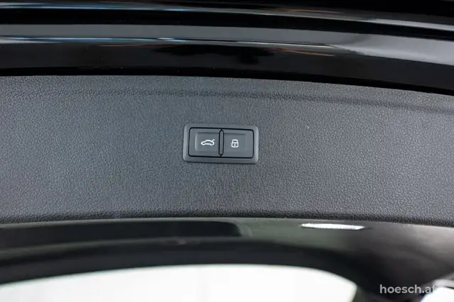 Audi Q5 view 9